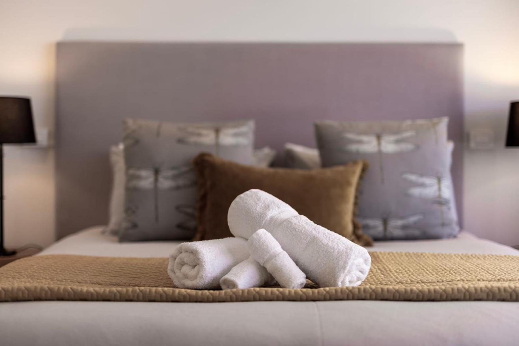 Luxury Ocean & Harbour Views - Heated Pool, Main Beach & Gym Mount Maunganui Eksteriør billede