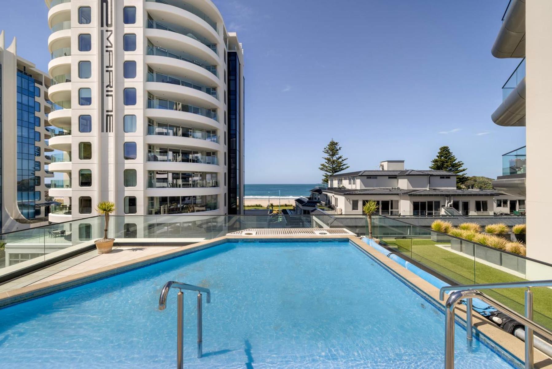 Luxury Ocean & Harbour Views - Heated Pool, Main Beach & Gym Mount Maunganui Eksteriør billede